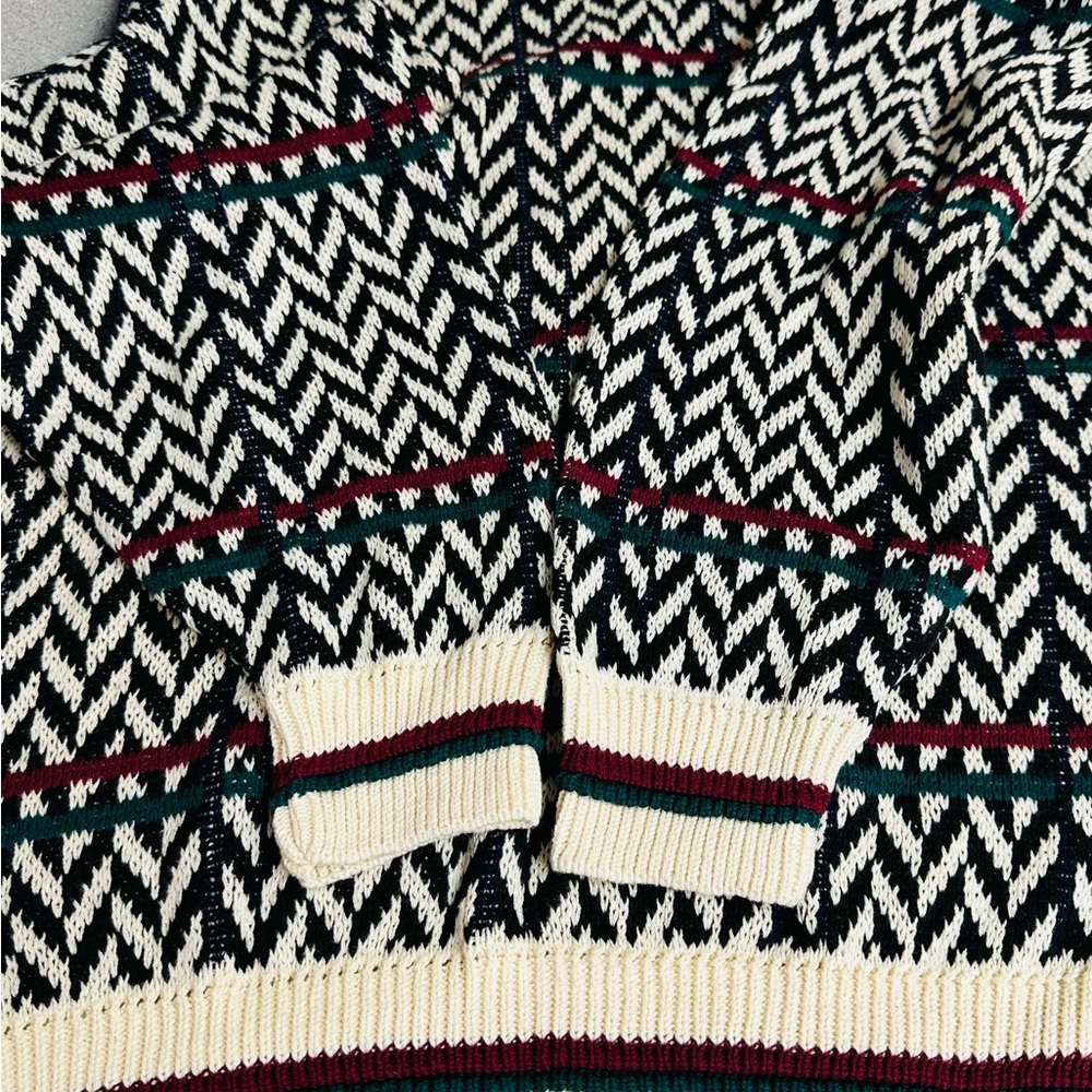 St John Bay Black and White Patterned‎ Sweater - Picture 5 of 8